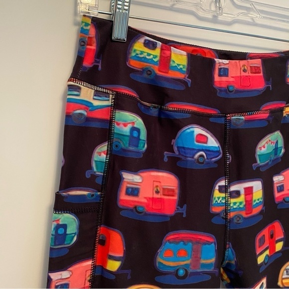 Whimsies Women's Black Retro Camper Capri Leggings With Pockets One Size NWOT - Picture 5 of 7